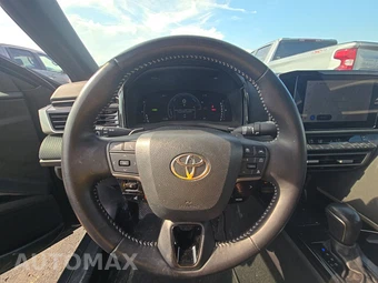 2025 Toyota Camry SE - miniatura 16