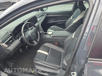 2025 Toyota Camry SE - miniatura 13