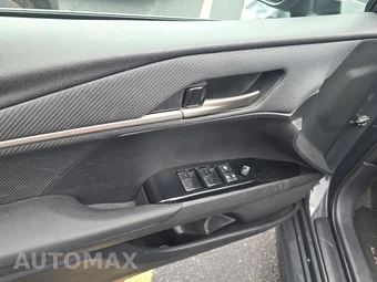 2025 Toyota Camry SE - miniatura 15