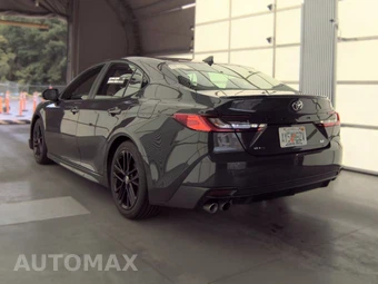 2025 Toyota Camry SE - miniatura 8
