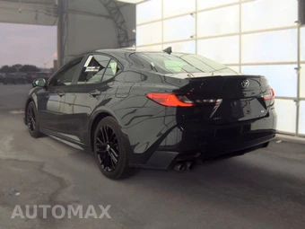 2025 Toyota Camry SE - miniatura 8
