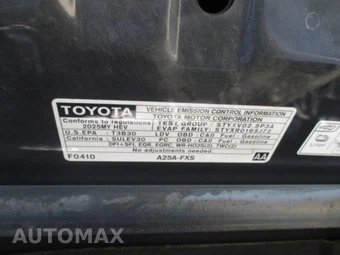 2025 Toyota Camry SE - miniatura 17