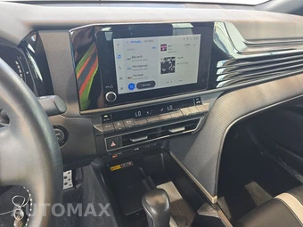 2025 Toyota Camry SE - miniatura 11