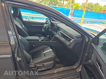2025 Toyota Camry SE - miniatura 8