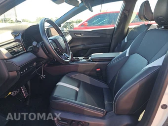 2025 Toyota Camry SE - miniatura 7