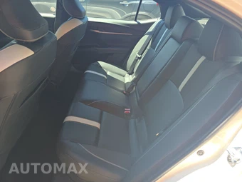 2025 Toyota Camry SE - miniatura 13