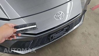2025 Toyota Camry SE - miniatura 36