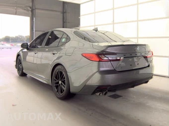 2025 Toyota Camry SE - miniatura 6