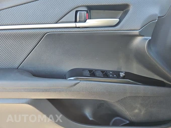 2025 Toyota Camry SE - miniatura 15