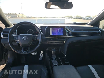 2025 Toyota Camry SE - miniatura 17