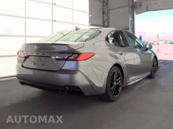 2025 Toyota Camry SE - miniatura 5