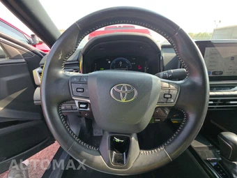 2025 Toyota Camry SE - miniatura 16