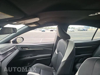 2025 Toyota Camry SE - miniatura 14