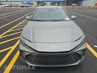 2025 Toyota Camry SE - miniatura 2