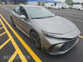 2025 Toyota Camry SE - miniatura 3