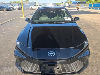2025 Toyota Camry SE - miniatura 2