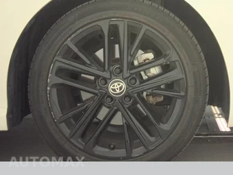 2025 Toyota Camry SE - miniatura 10
