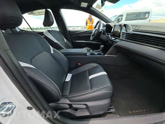 2025 Toyota Camry SE - miniatura 14