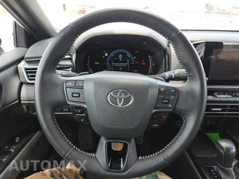 2025 Toyota Camry SE - miniatura 16