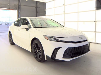 2025 Toyota Camry SE - miniatura 4