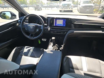 2025 Toyota Camry SE - miniatura 17