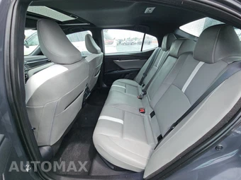 2025 Toyota Camry SE - miniatura 13