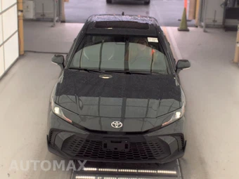 2025 Toyota Camry SE - miniatura 2
