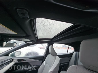 2025 Toyota Camry SE - miniatura 20