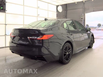 2025 Toyota Camry SE - miniatura 4