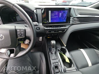 2025 Toyota Camry SE - miniatura 17
