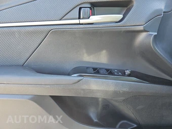 2025 Toyota Camry SE – miniatura 15