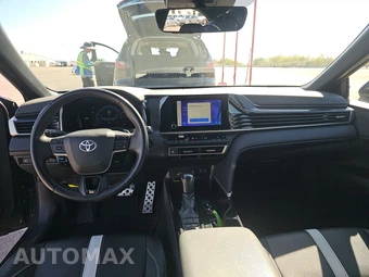 2025 Toyota Camry SE – miniatura 17