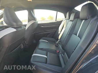2025 Toyota Camry SE – miniatura 19