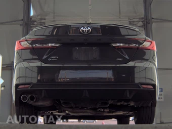 2025 Toyota Camry SE – miniatura 7