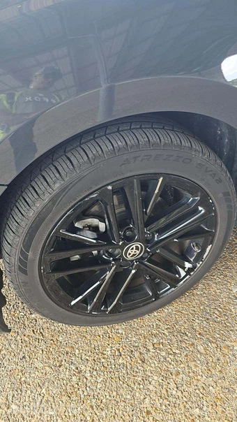 2025 Toyota Camry SE - miniatura 20