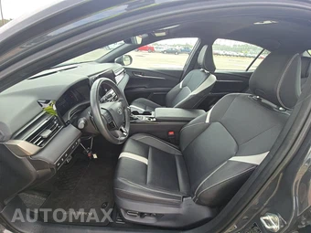 2025 Toyota Camry SE - miniatura 7