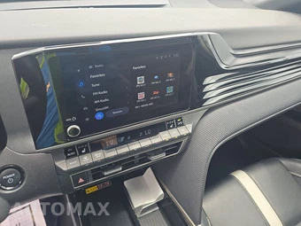 2025 Toyota Camry SE - miniatura 17