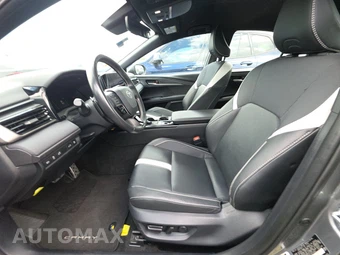 2025 Toyota Camry SE - miniatura 13