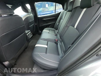 2025 Toyota Camry SE - miniatura 19
