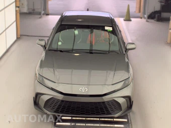 2025 Toyota Camry SE - miniatura 2