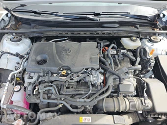 2025 Toyota Camry SE - miniatura 16