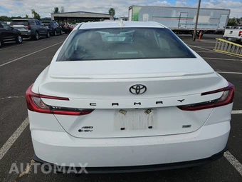 2025 Toyota Camry SE - miniatura 5