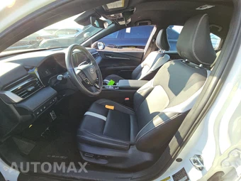 2025 Toyota Camry SE – miniatura 13