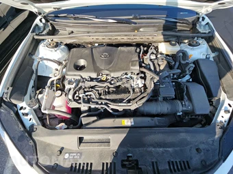 2025 Toyota Camry SE – miniatura 22