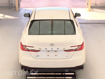 2025 Toyota Camry SE – miniatura 6