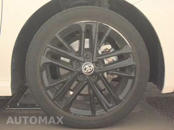 2025 Toyota Camry SE - miniatura 10
