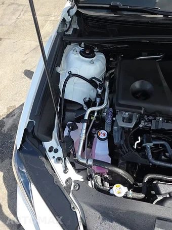 2025 Toyota Camry SE – miniatura 23
