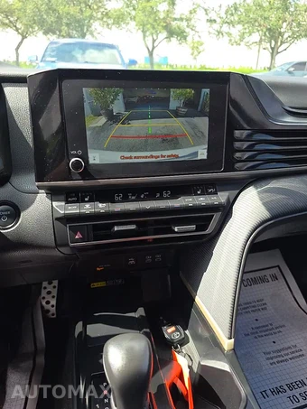 2025 Toyota Camry SE – miniatura 26