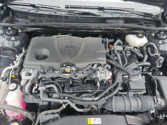 2025 Toyota Camry SE - miniatura 21