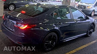 2025 Toyota Camry SE - miniatura 4